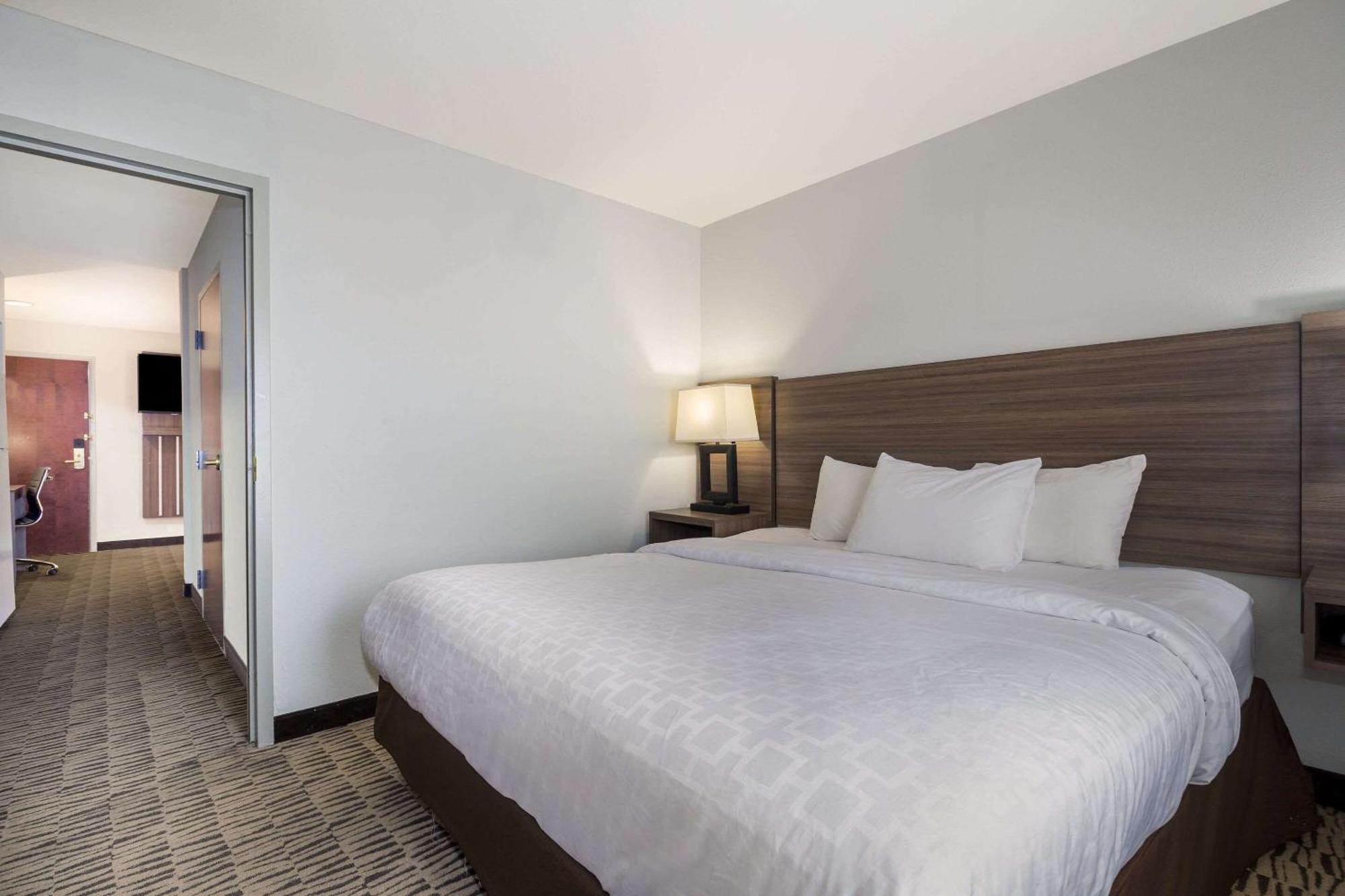 Clarion Pointe Charleston - West Ashley Hotel Екстериор снимка